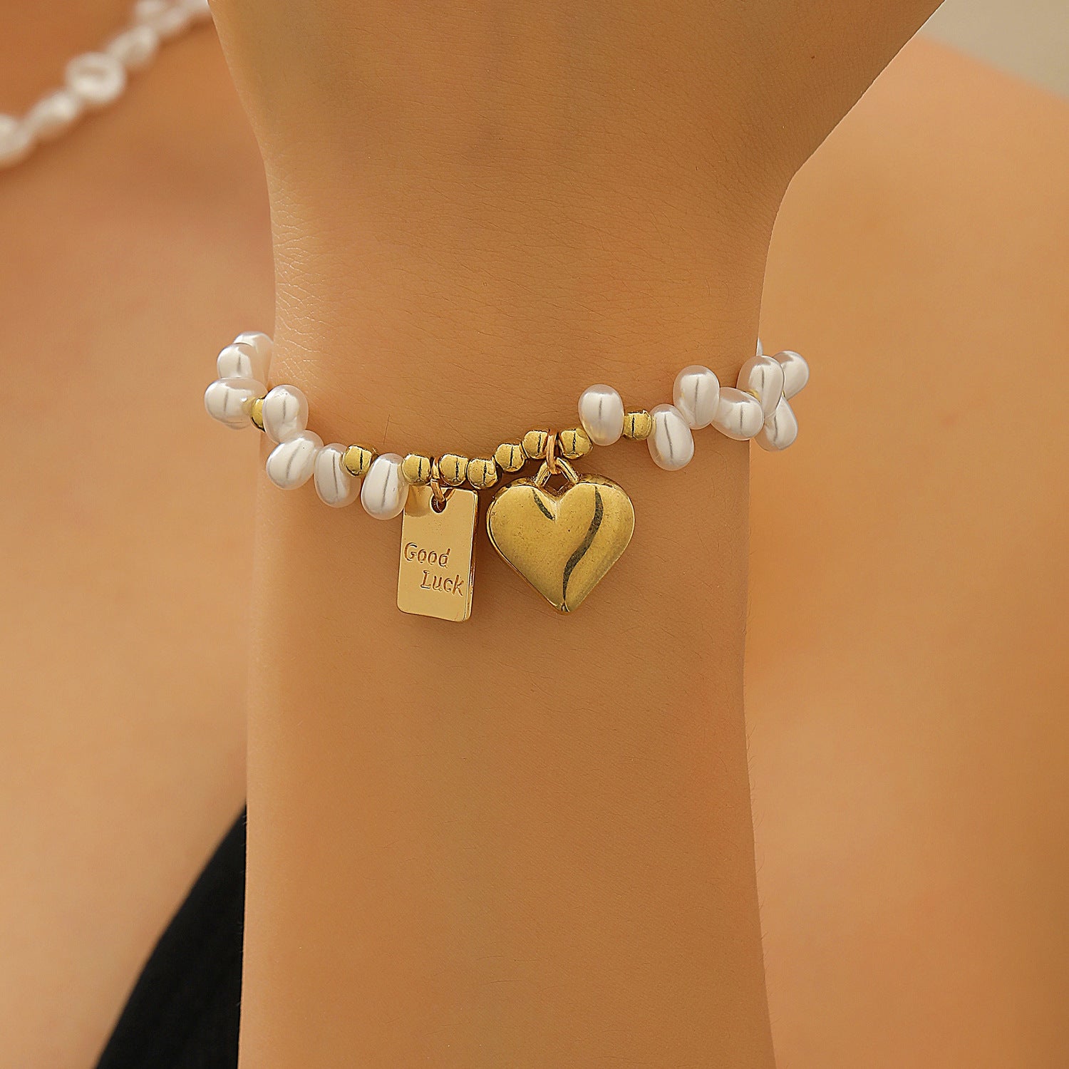 Pearl Female Style Creative Design V-shaped Jewelry Set – Jewelry Set | NonaEve