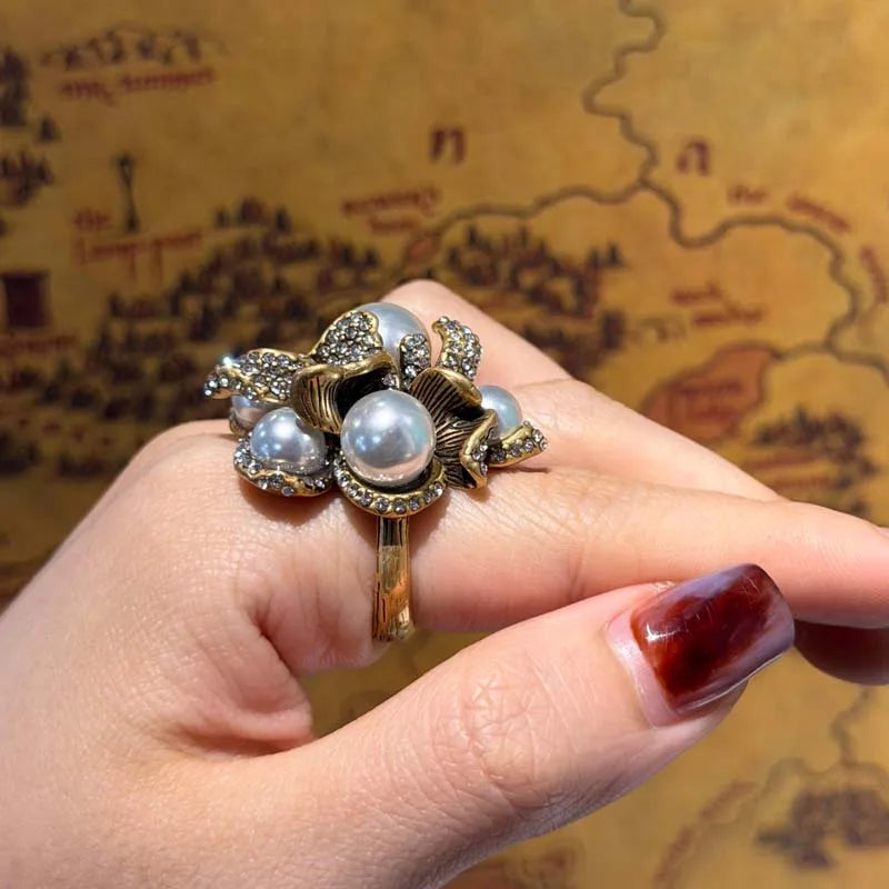 Vintage Flower Pearl Ring — 18k Gold-Plated Luxury Cocktail Ring | NonaEve