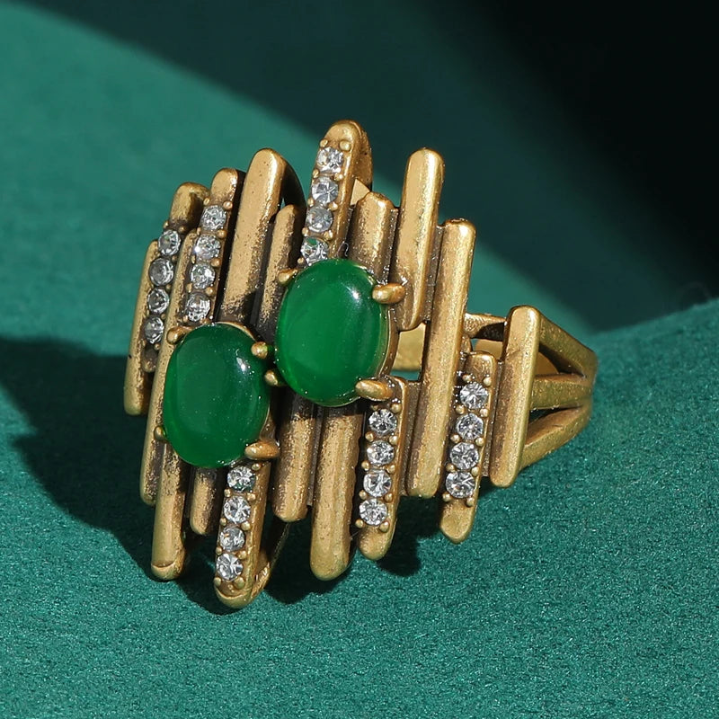 Vintage Green Stone Ring — 18k Gold-Plated Antique Cocktail Ring – Jewelry | NonaEve